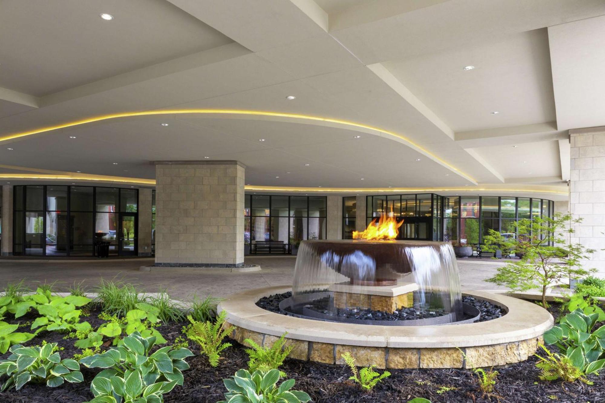Embassy Suites By Hilton Grand Rapids Downtown Exteriör bild
